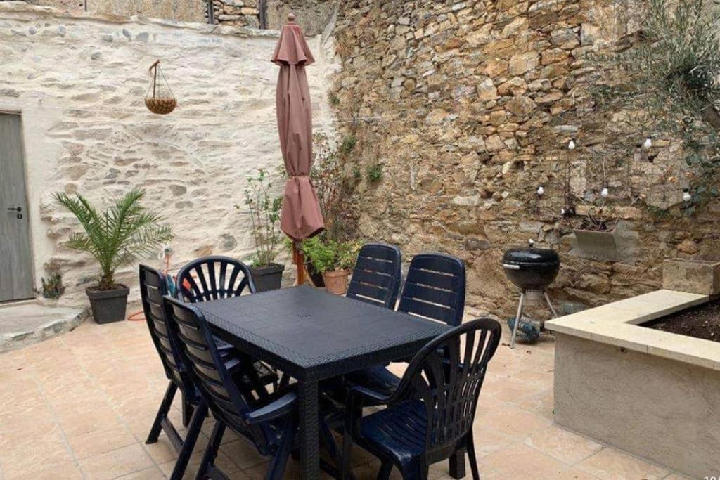 Havre De Paix Au Pied De La Montagne Villa Les Ilhes Exterior foto